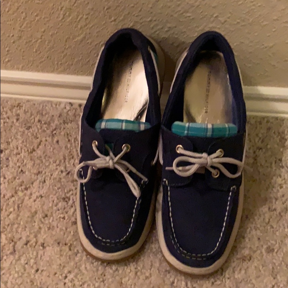 NWOT Tommy Hilfiger deck shoes